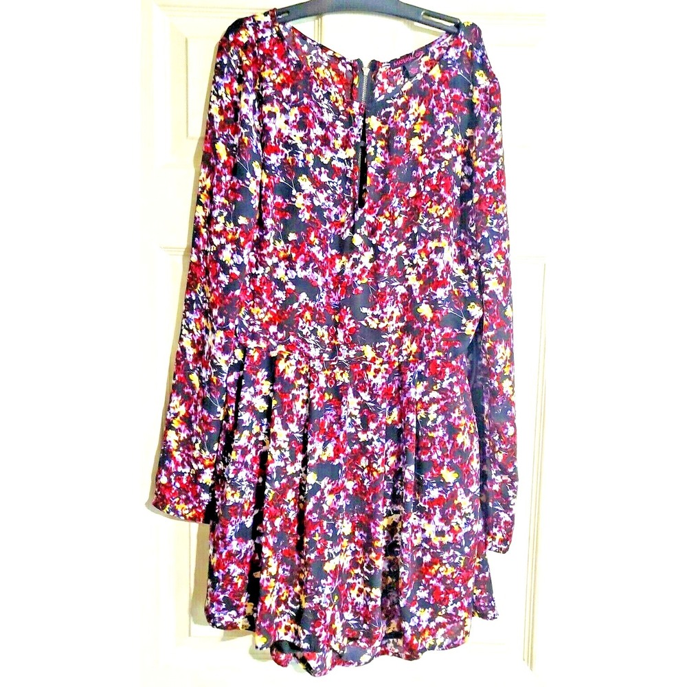 New $78 Material One Piece Back Zip Shorts Jumper Abstract Floral L Romper Dress